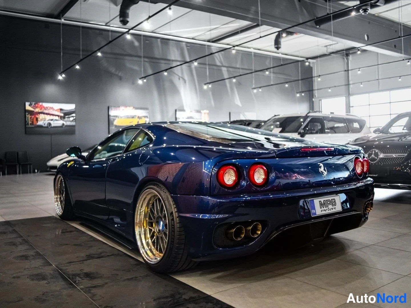 Sininen Ferrari 360 Modena 1999, takaviisto, kuva 7