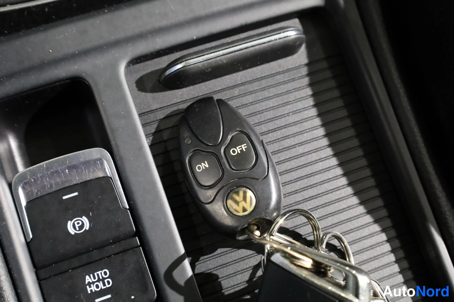 Musta Volkswagen Golf 2015, yksityiskohta, kuva 27