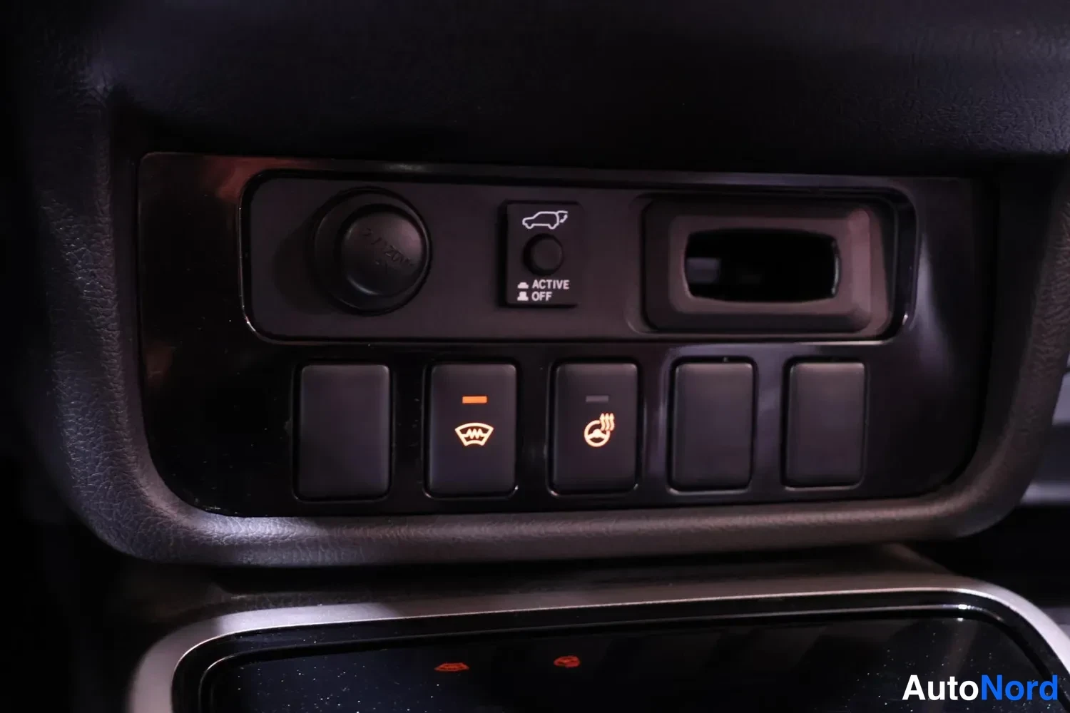 Sininen Mitsubishi Outlander 2017, yksityiskohta, kuva 22