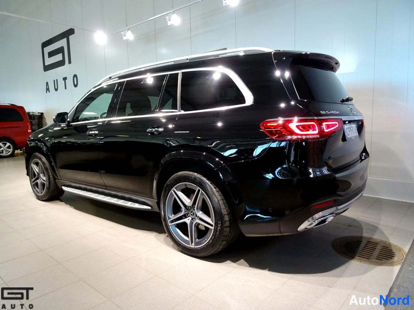 Musta Mercedes-Benz GLS 400 d 4MATIC 2020, takaviisto, kuva 6