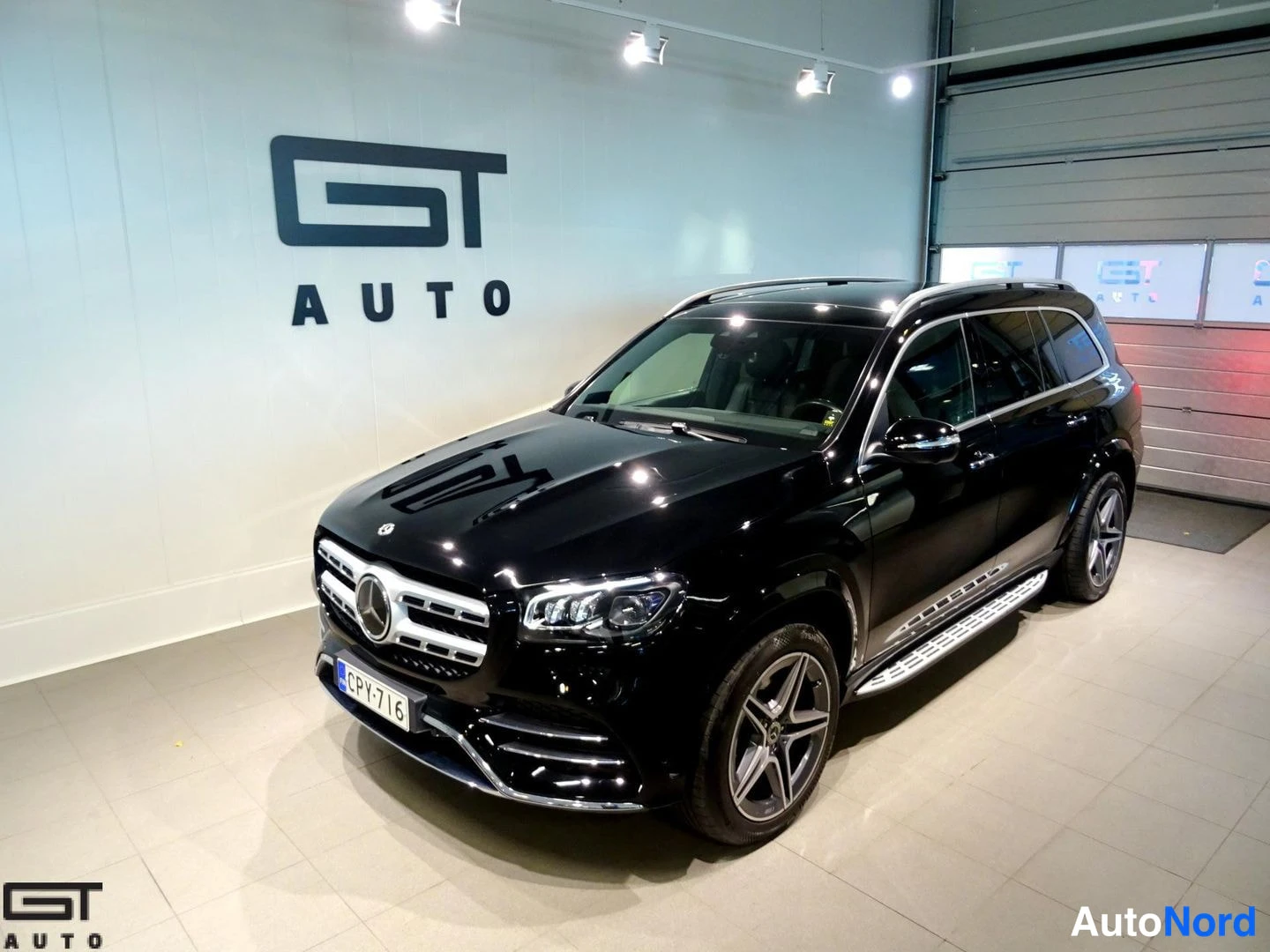 Musta Mercedes-Benz GLS 400 d 4MATIC 2020, etuviisto, keula vasemmalle, kuva 2