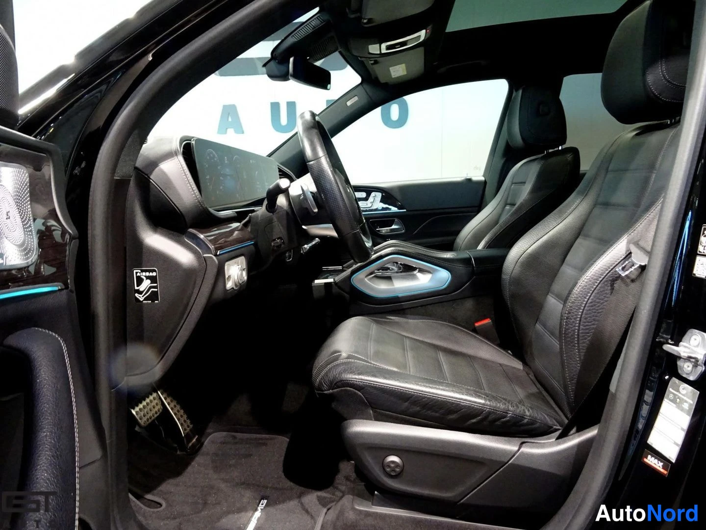 Musta Mercedes-Benz GLS 400 d 4MATIC 2020, etuistuimet, kuva 16