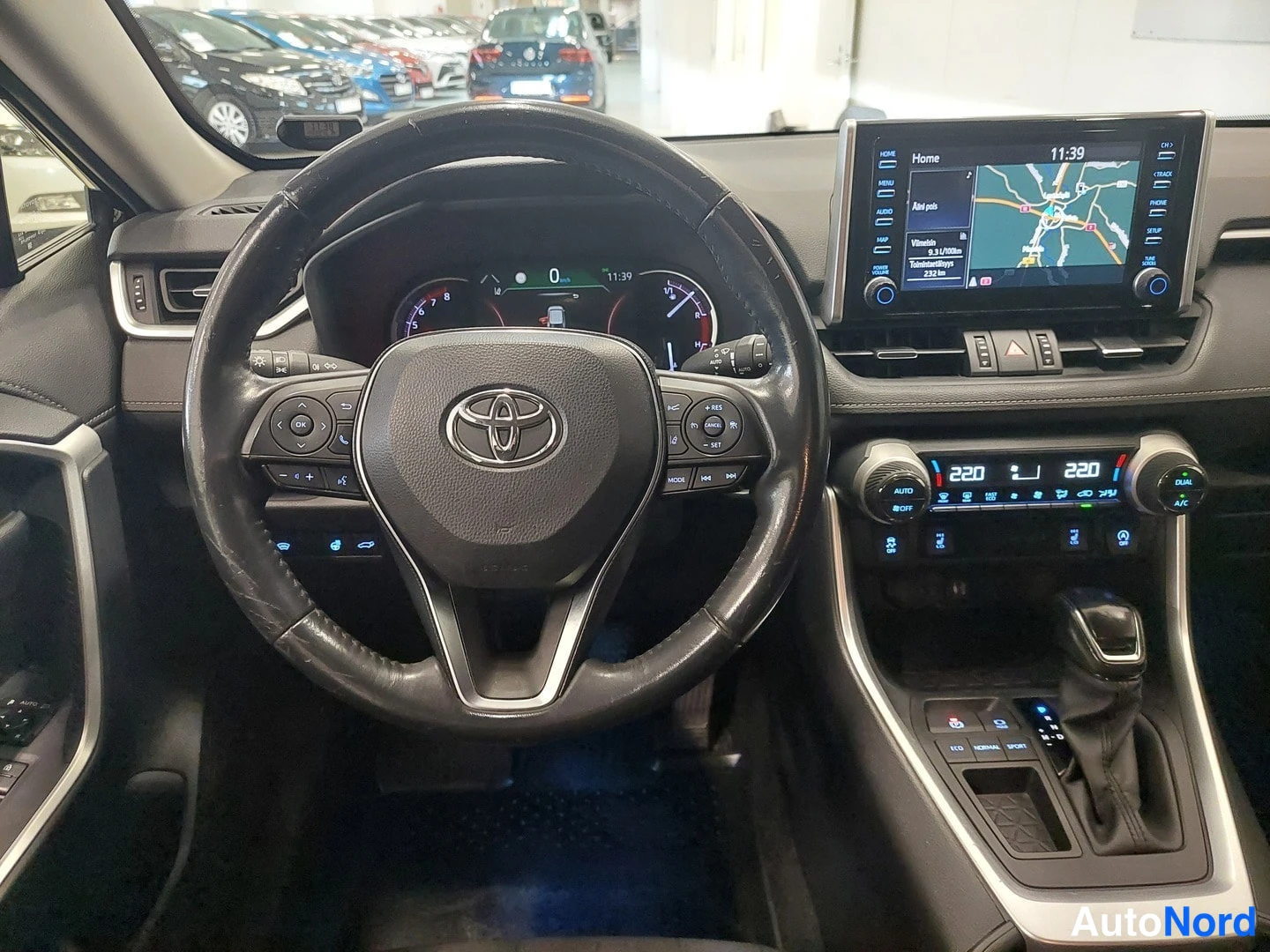 Musta Toyota RAV4 2019, ohjaamo, kuva 11