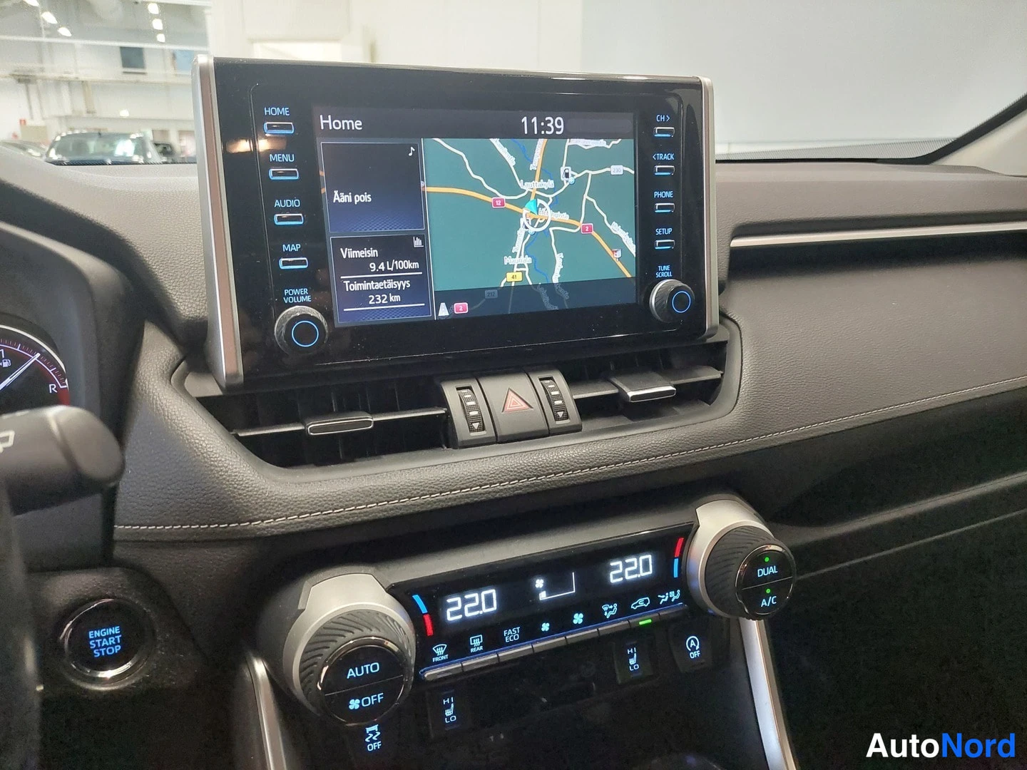 Musta Toyota RAV4 2019, yksityiskohta, kuva 19