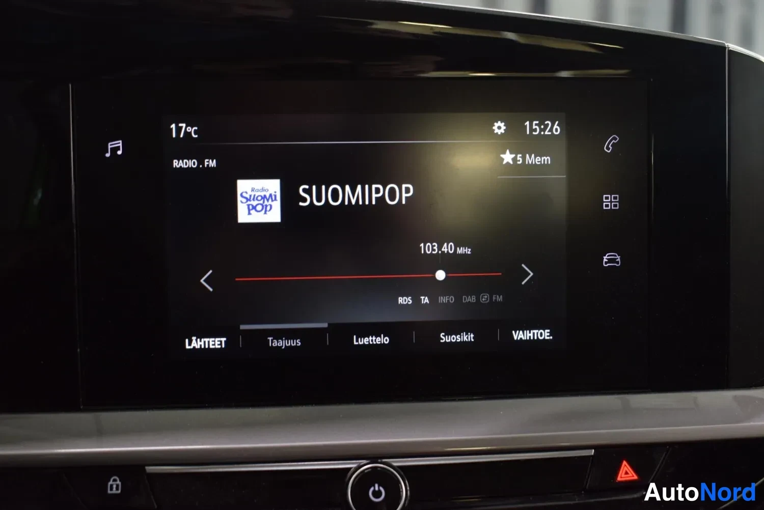 Vihreä Opel Mokka 2022, yksityiskohta, kuva 16