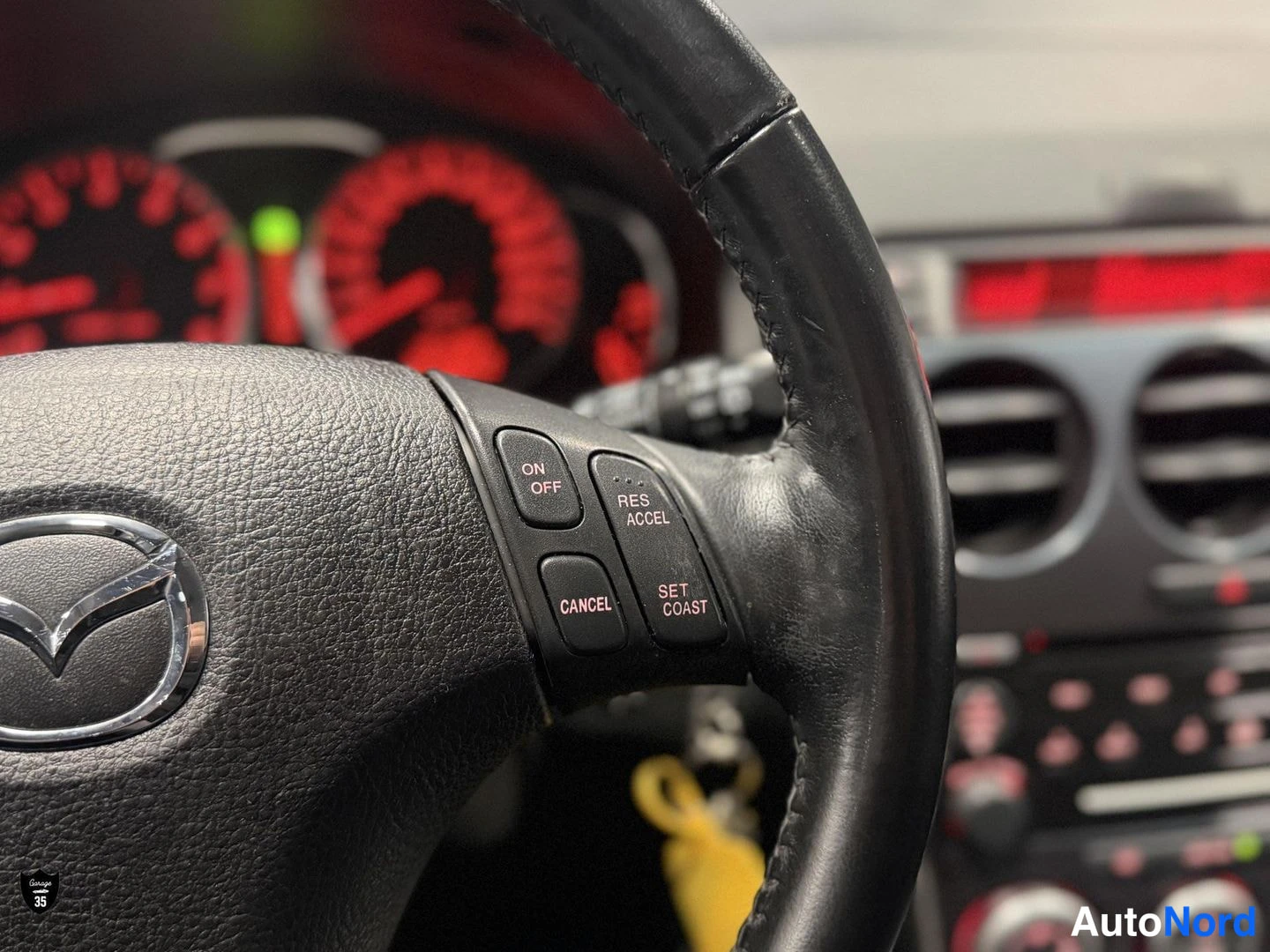 Grå Mazda 6 2006, detalj, bild 17