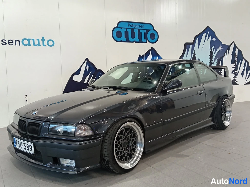 BMW 323i 1996