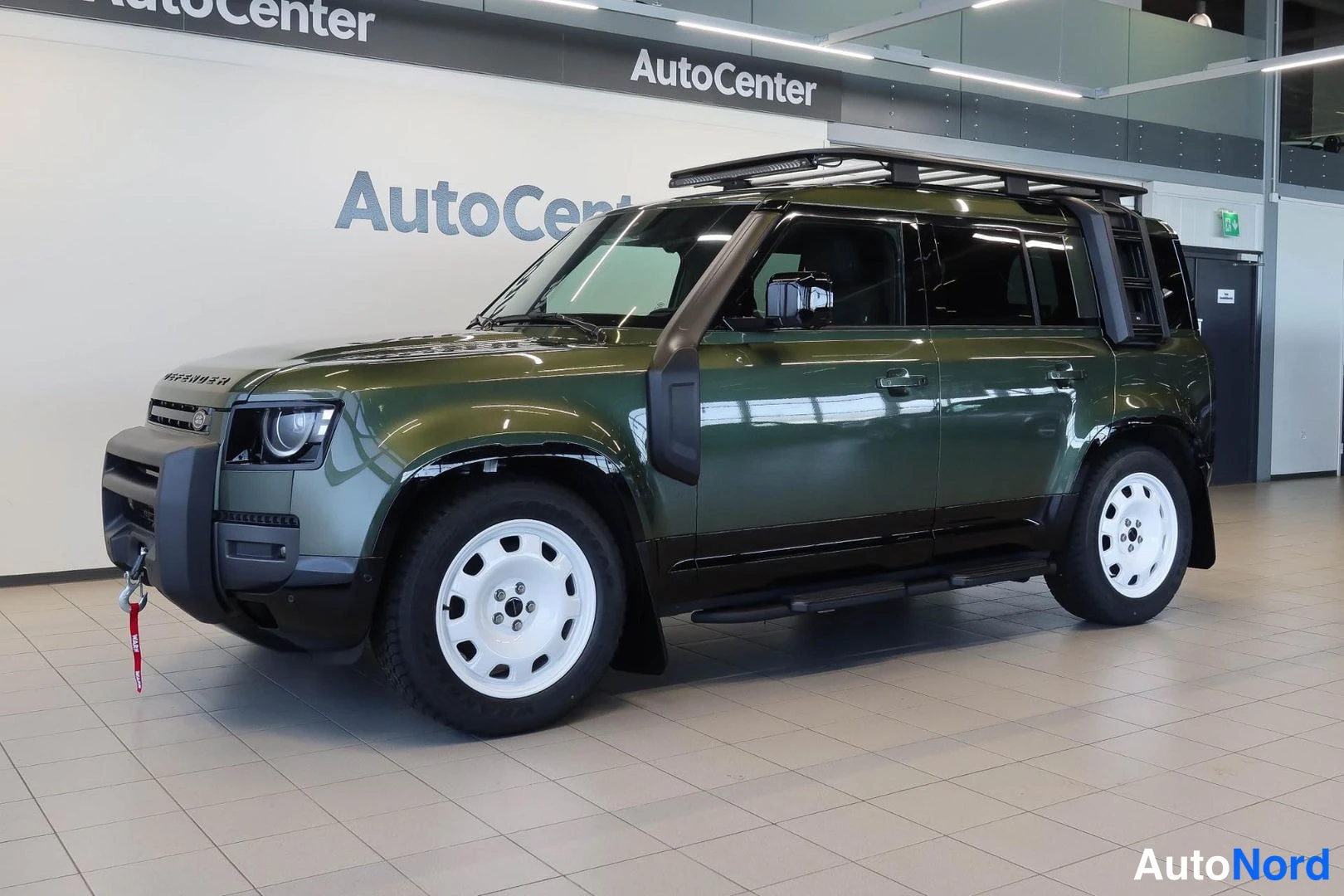 Land Rover Defender 110 D200 MHEV LCV X-Dynamic SE 2026