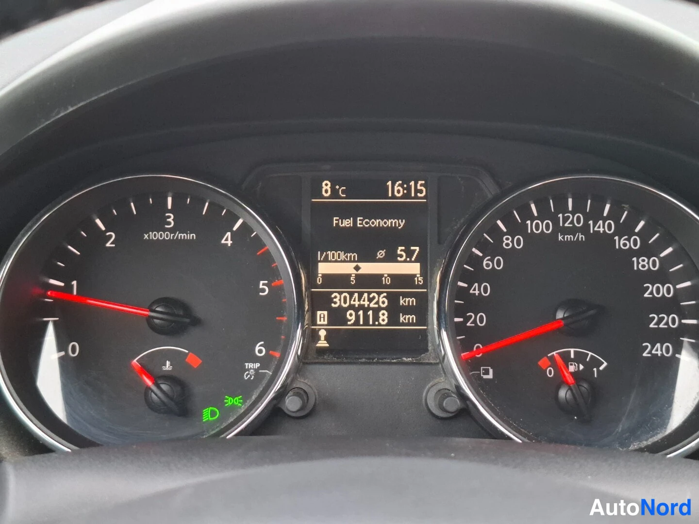 Beige Nissan Qashqai 2012, yksityiskohta, kuva 17