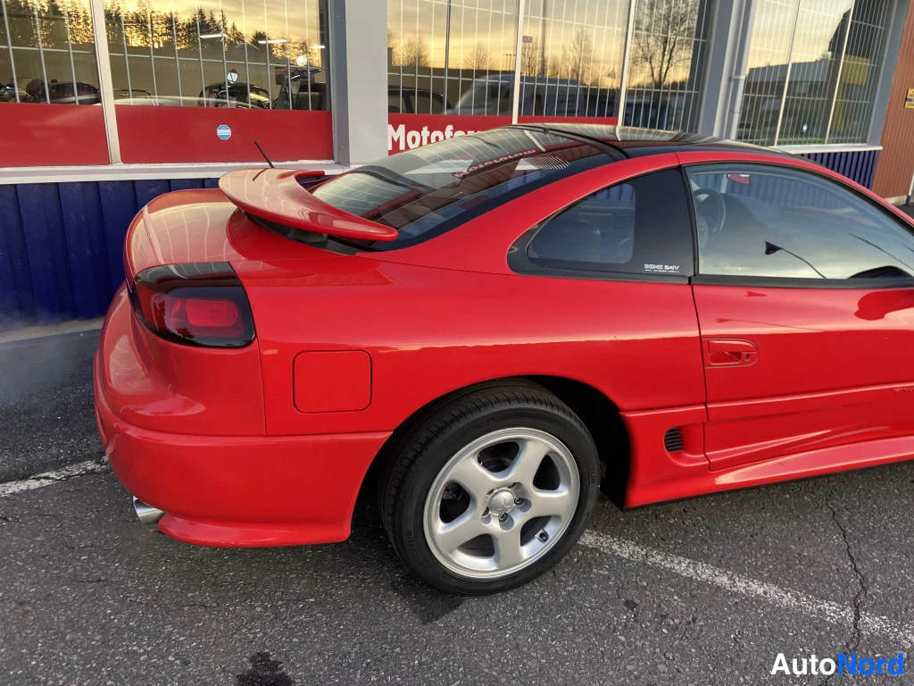 Punainen Dodge Stealth 1992, takaviisto, kuva 4