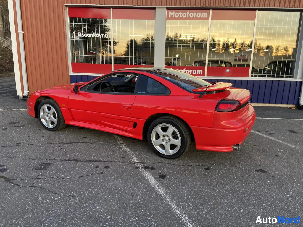 Punainen Dodge Stealth 1992, takaviisto, kuva 6