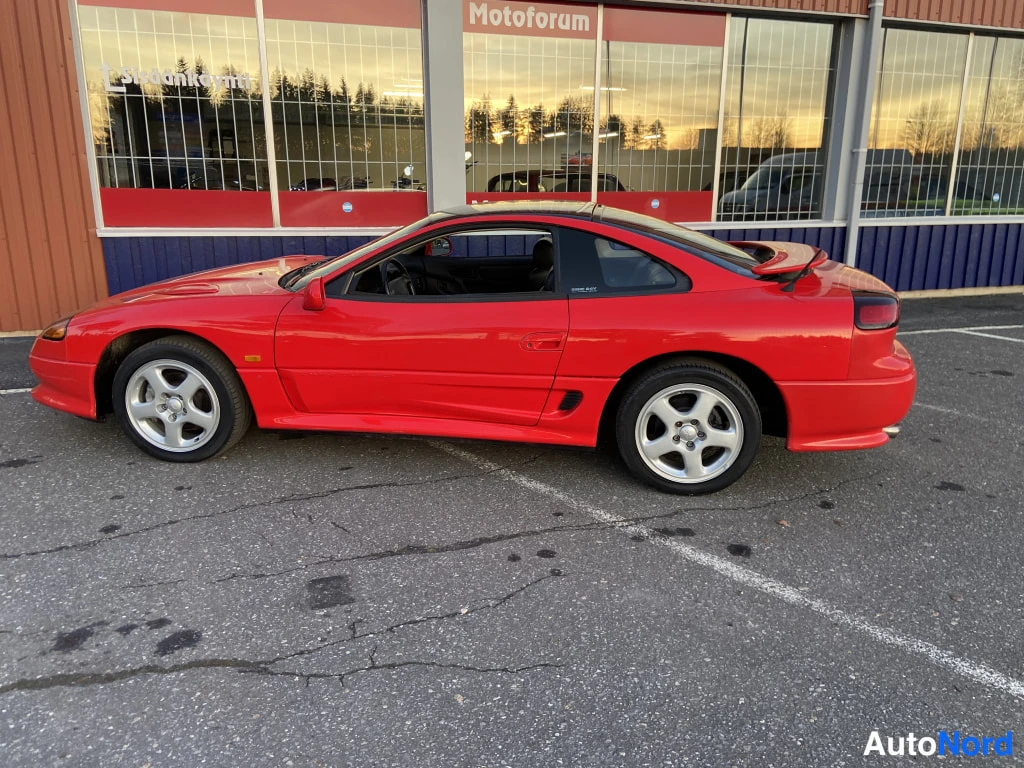 Punainen Dodge Stealth 1992, takaviisto, kuva 5