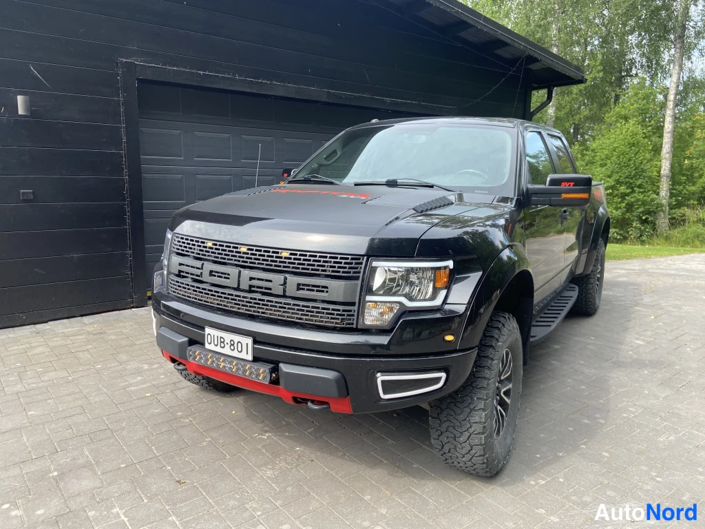 Musta Ford F-150 2012, edestä, kuva 3