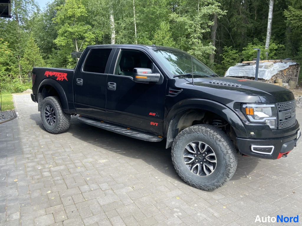 Musta Ford F-150 2012, etuviisto, keula oikealle, kuva 2