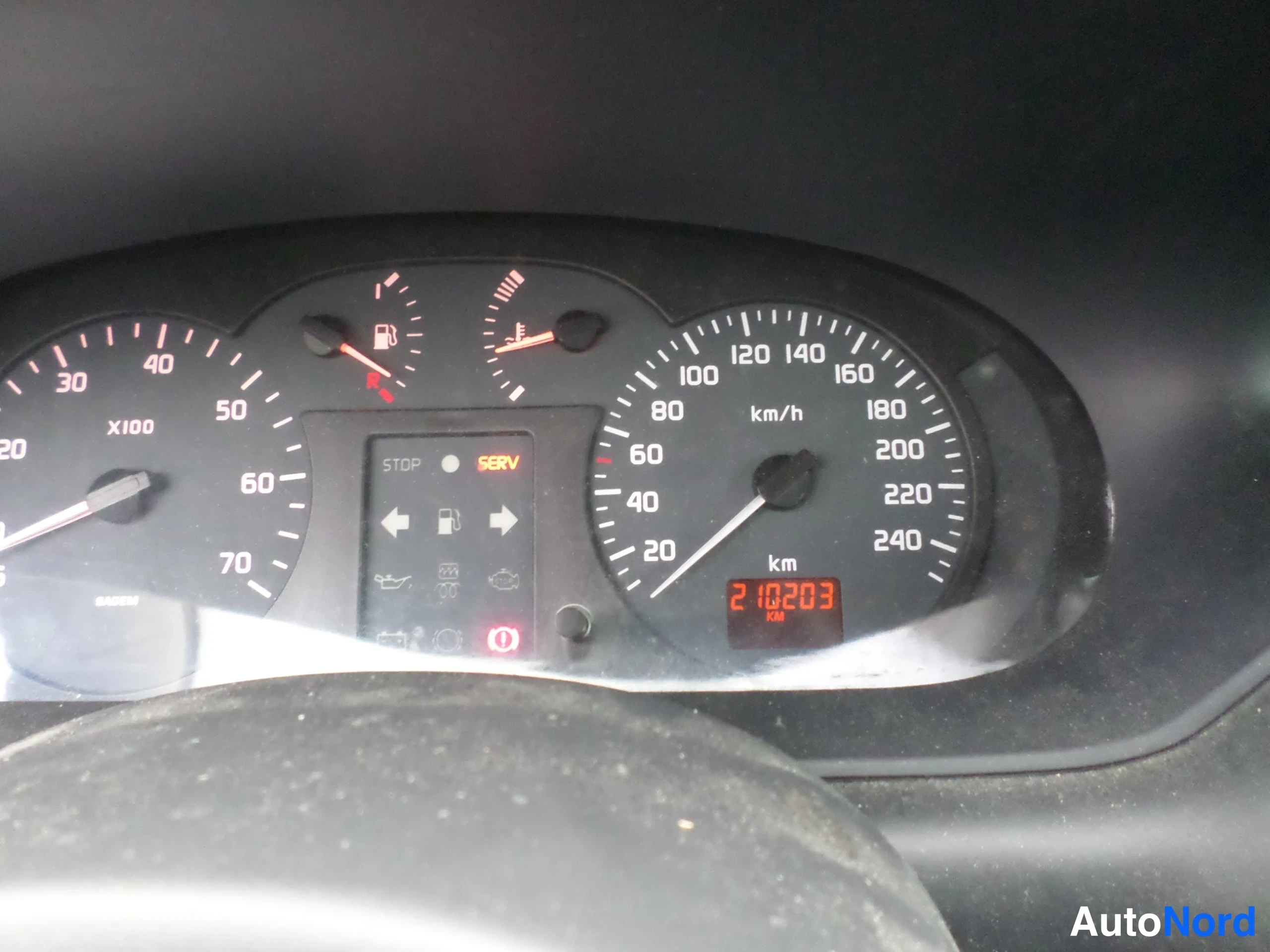 Sininen Renault MEGANE 2001, yksityiskohta, kuva 12
