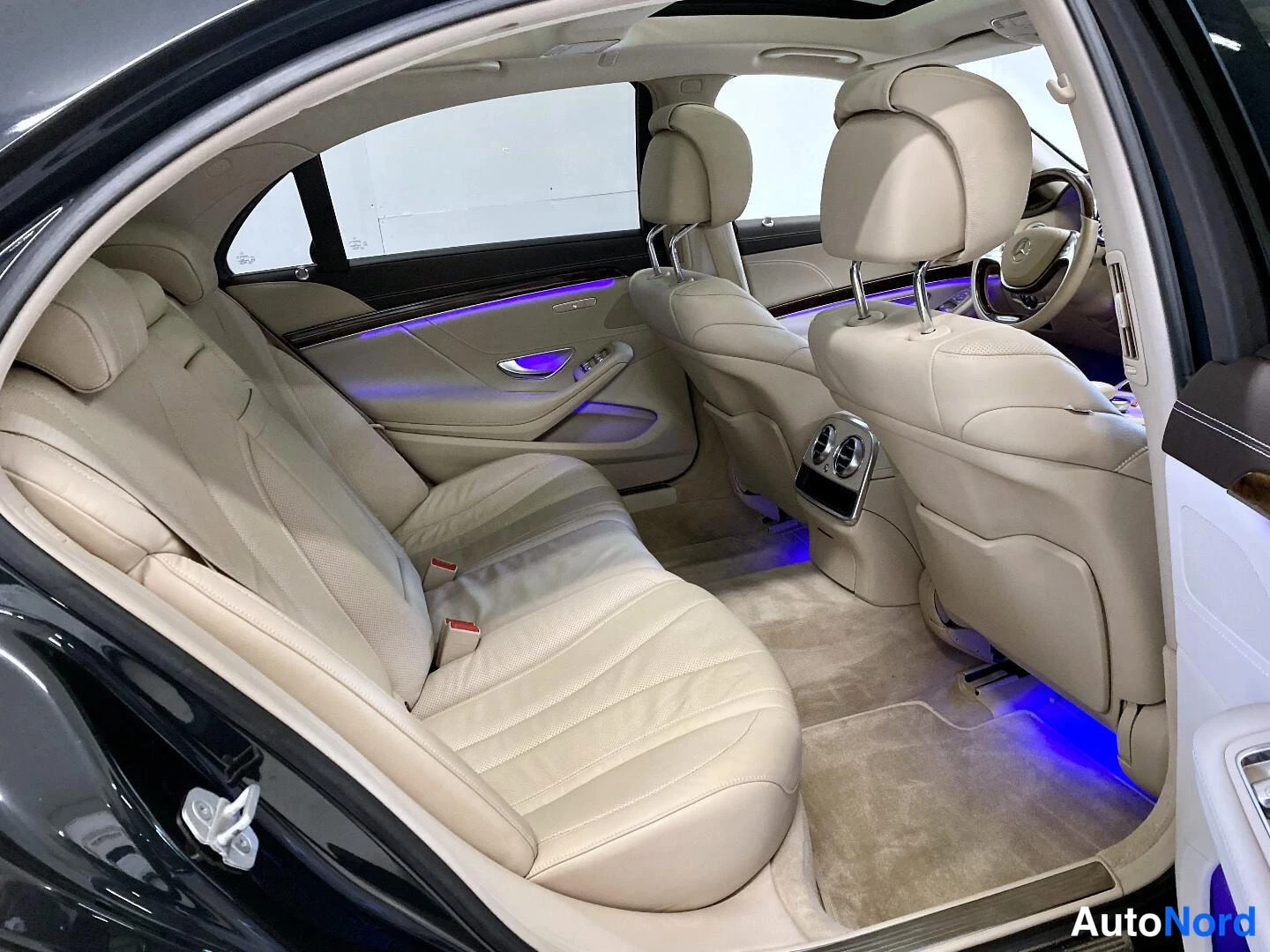 Musta Mercedes-Benz S 2014, kuva 15