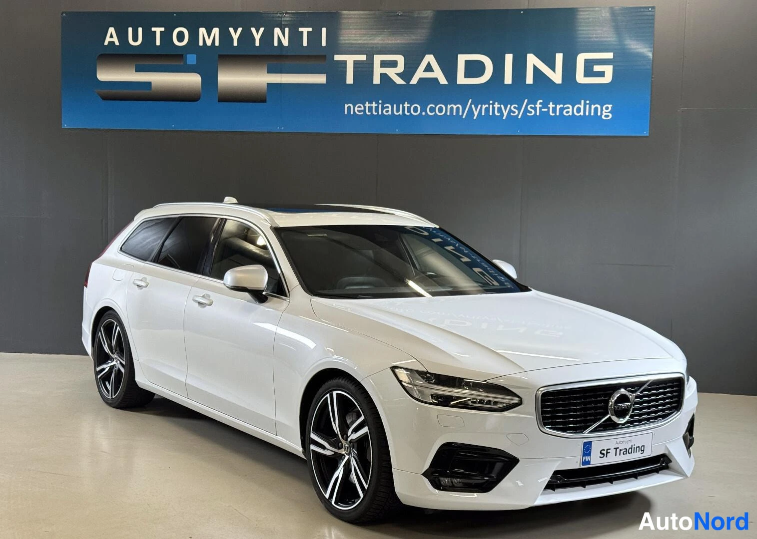 Valkoinen Volvo V90 2018, kuva 4