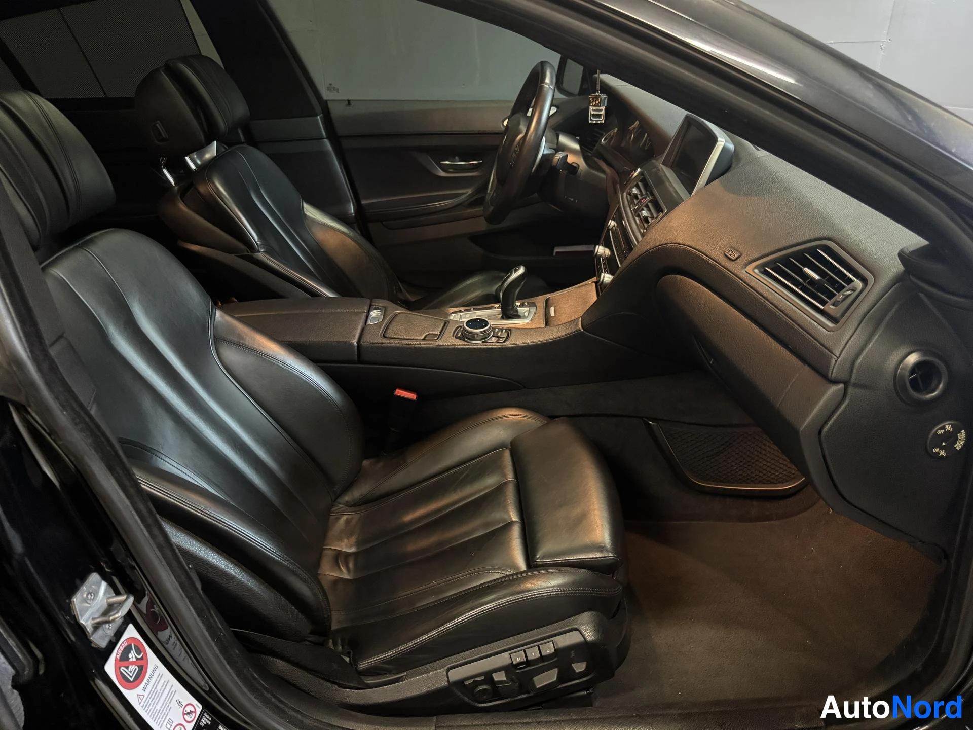 Musta BMW 640d 2013, kuva 11