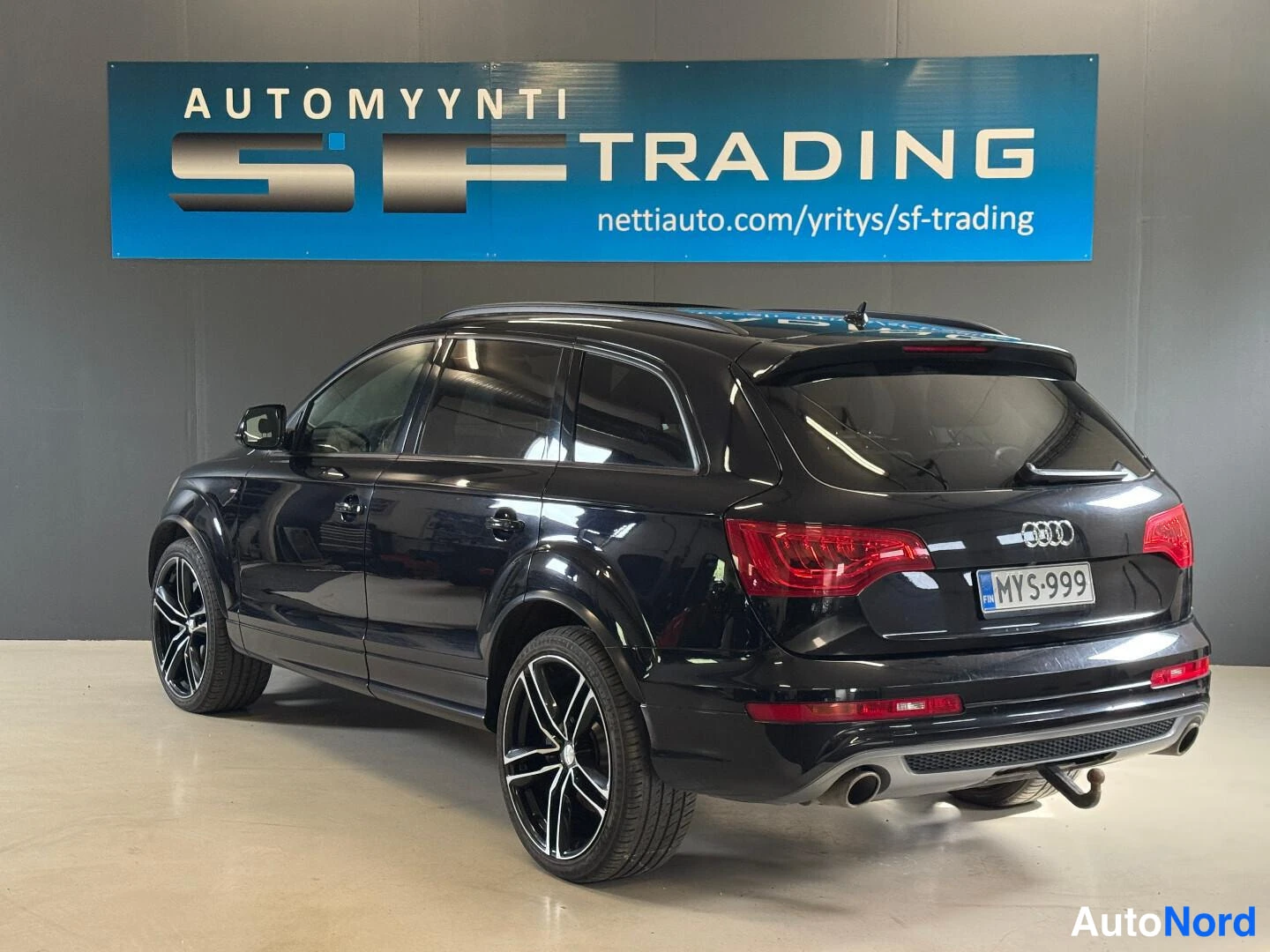 Musta Audi Q7 2012, kuva 6