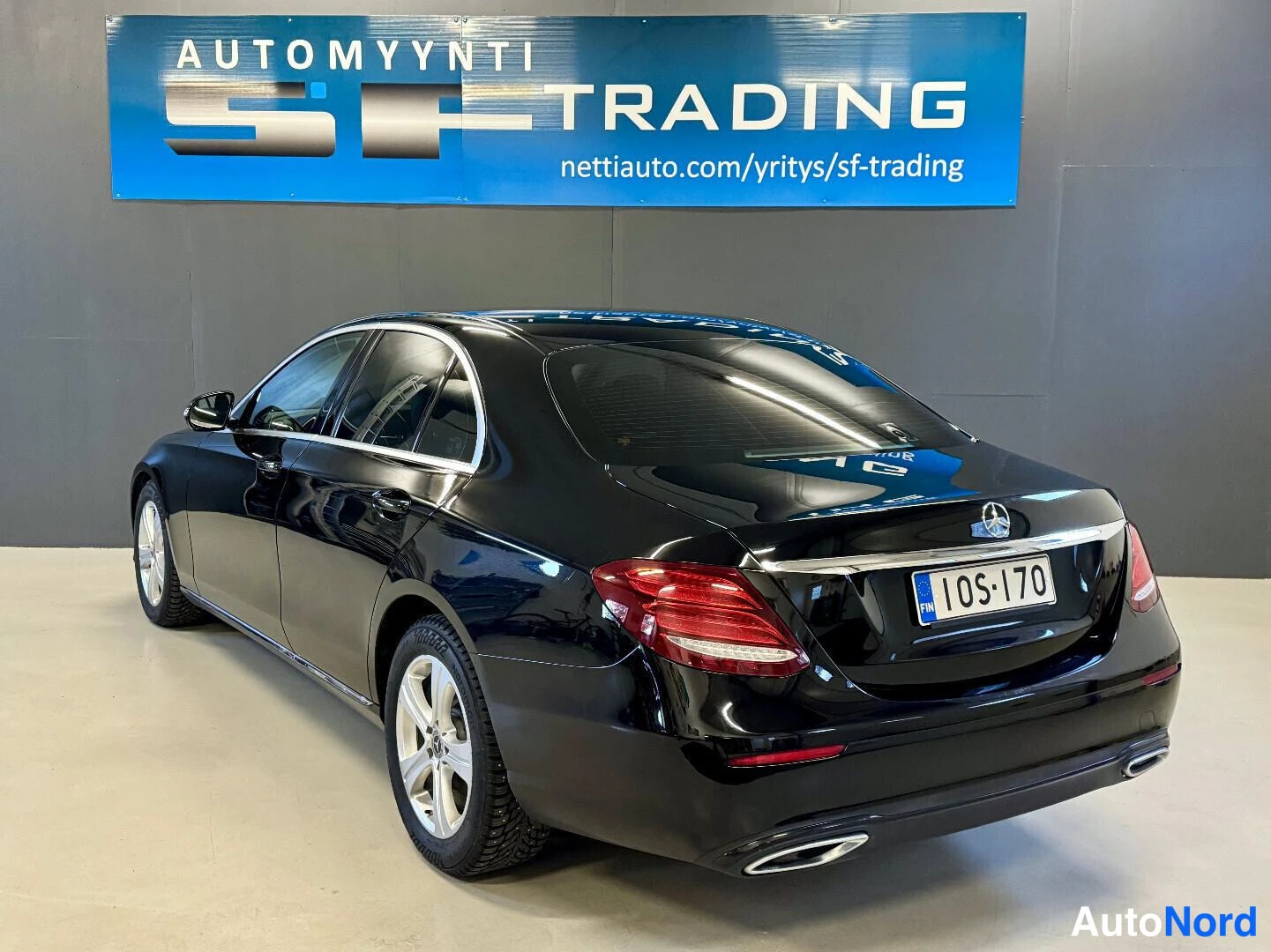 Musta Mercedes-Benz E 2020, kuva 6