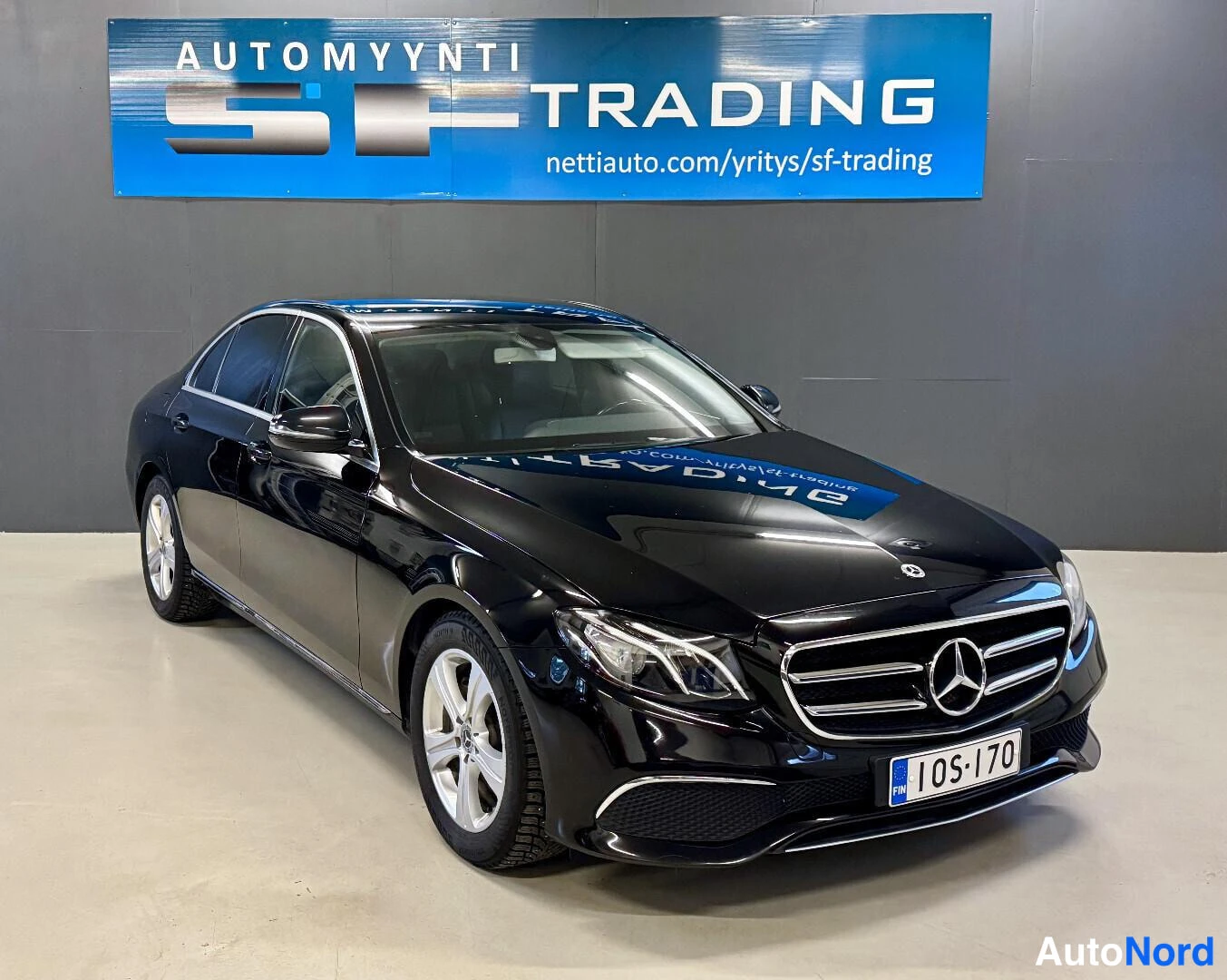 Musta Mercedes-Benz E 2020, kuva 3