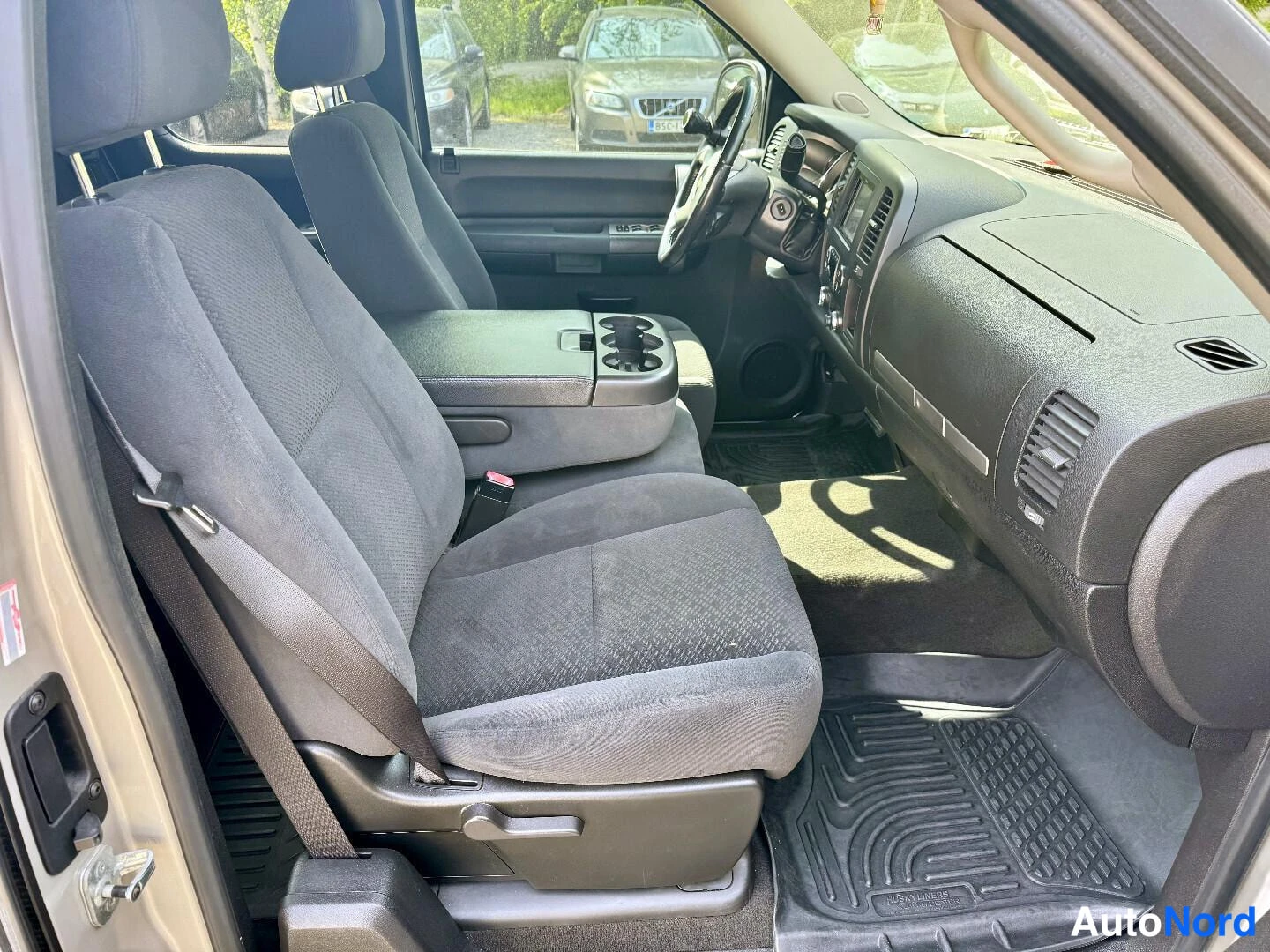 Beige Chevrolet Silverado 2008, kuva 13