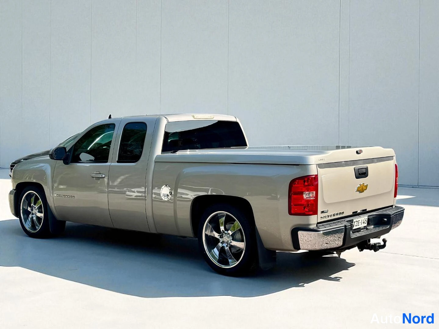 Beige Chevrolet Silverado 2008, takaviisto, kuva 9