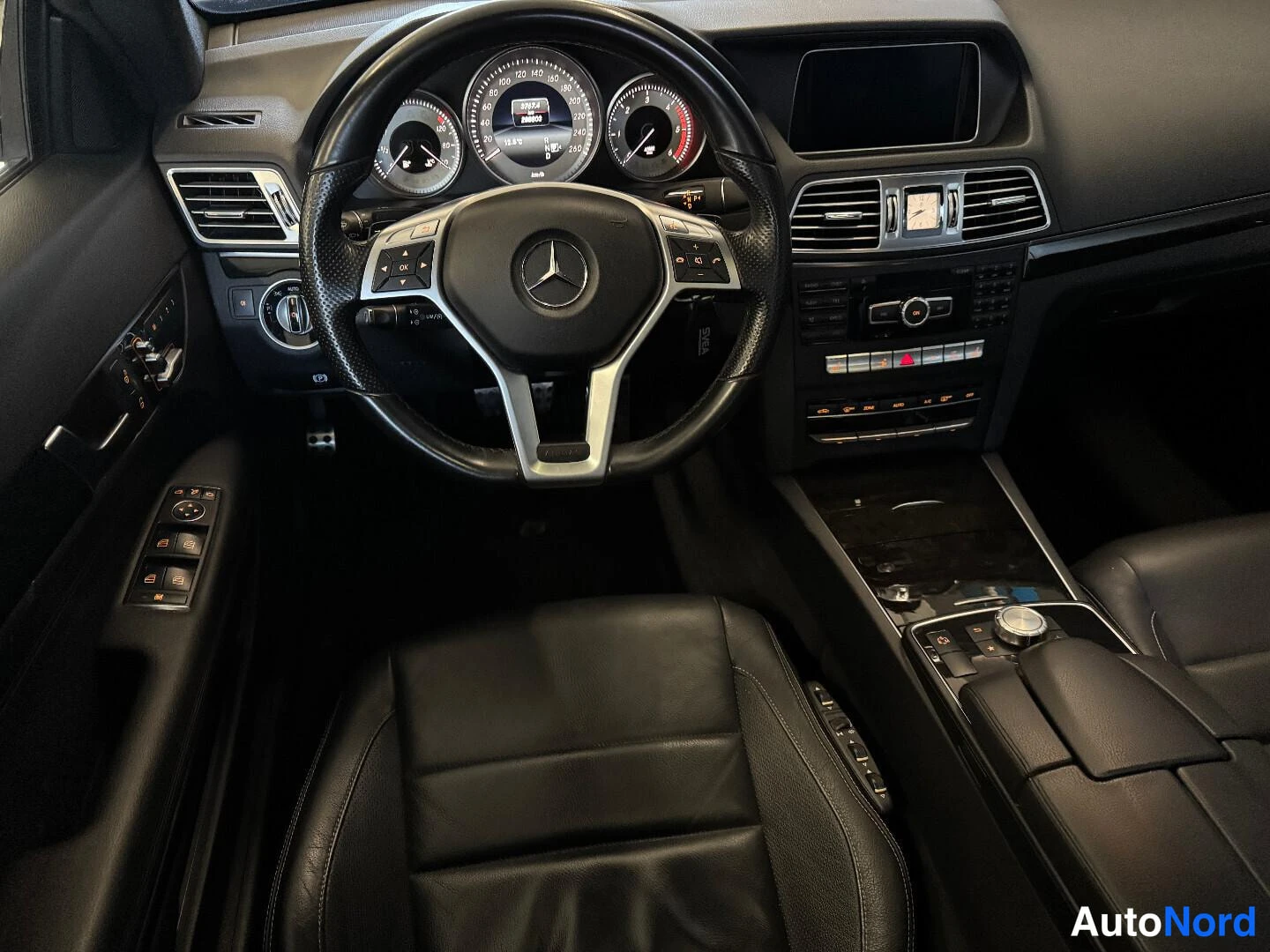 Harmaa Mercedes-Benz E 2014, kuva 9