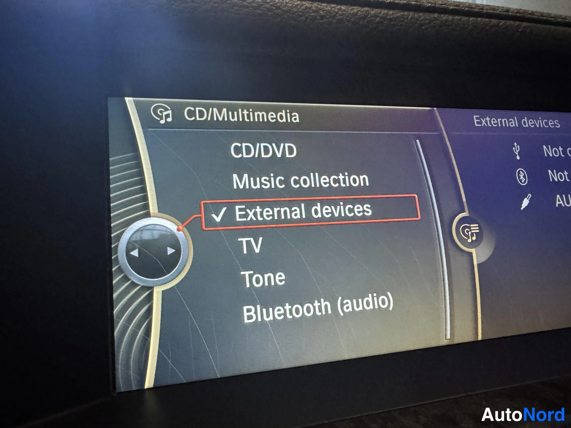 Musta BMW 740d xDrive 2011, yksityiskohta, kuva 15