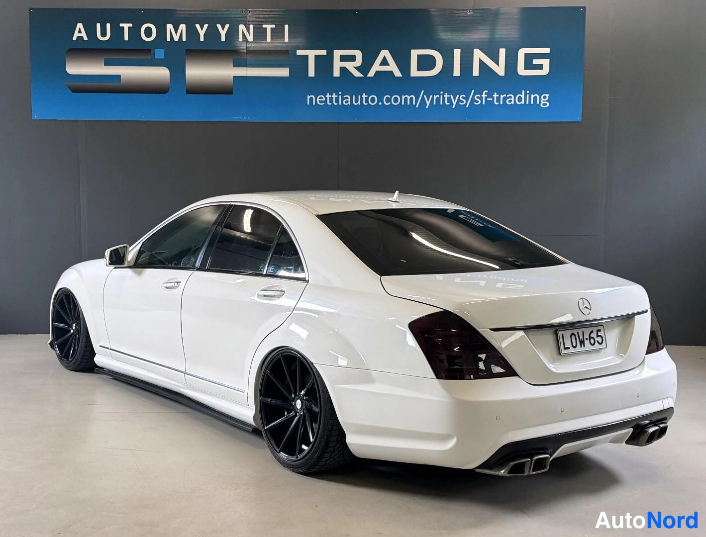 Valkoinen Mercedes-Benz S 2009, takaviisto, kuva 9
