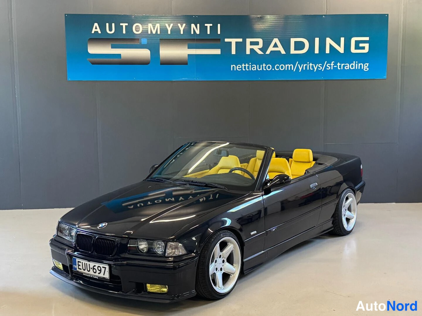 Musta BMW 328i 1998, etuviisto, keula vasemmalle, kuva 3