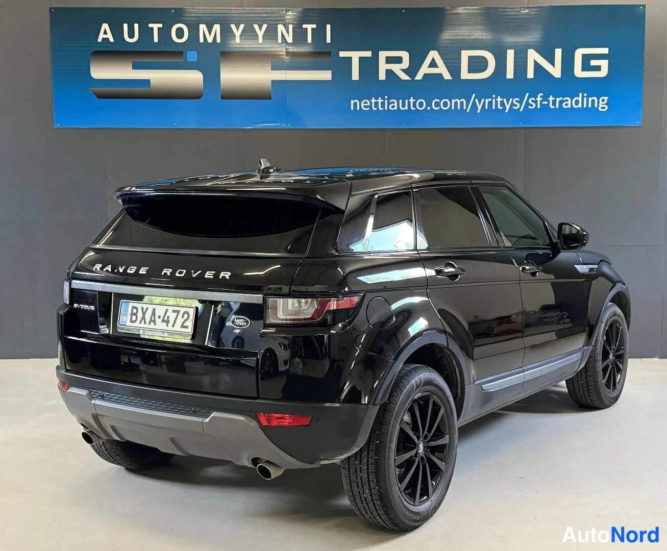 Musta Land Rover Range Rover Evoque 2016, takaviisto, kuva 7