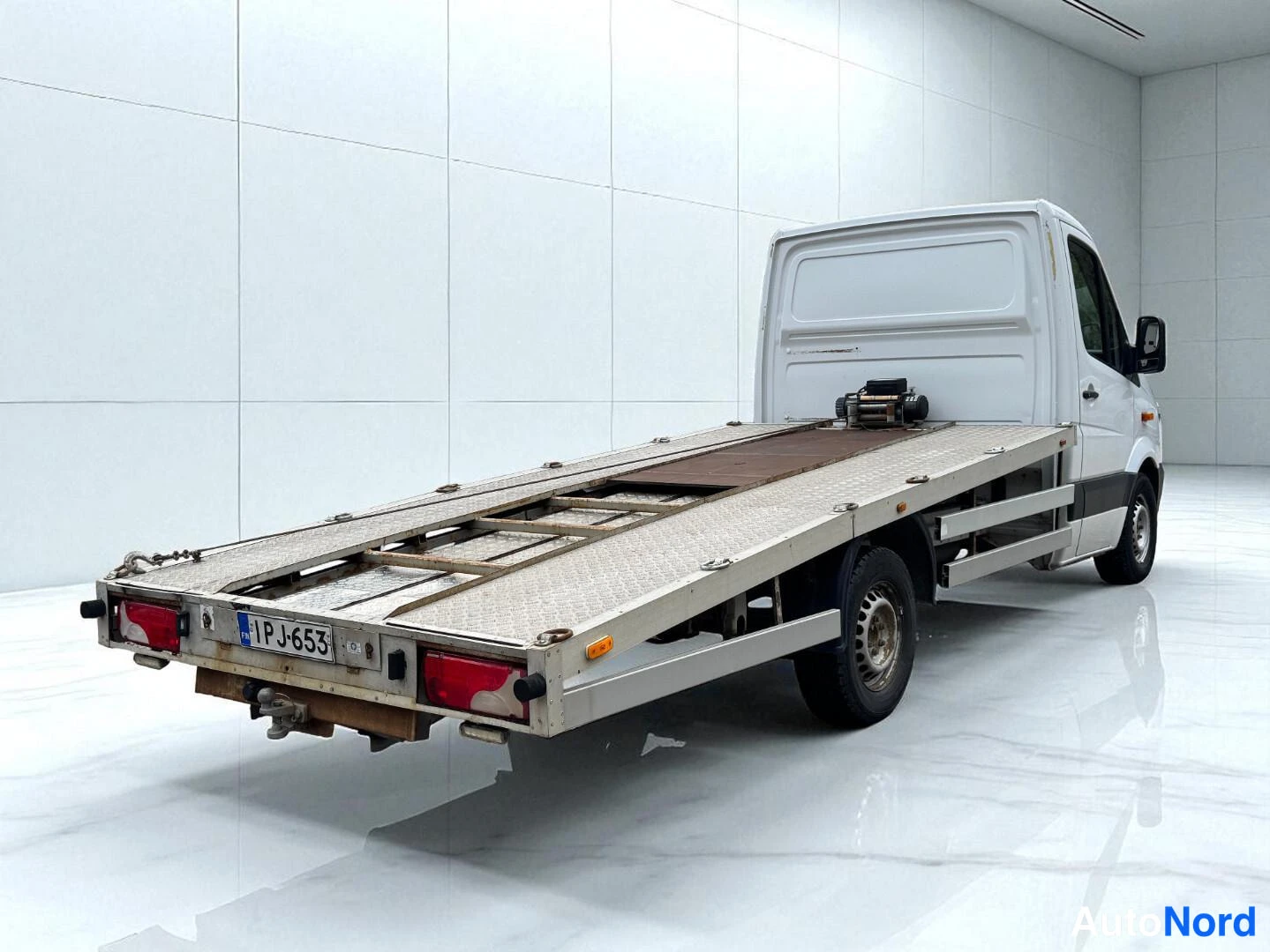 Valkoinen Mercedes-Benz Sprinter 2015, takaviisto, kuva 8