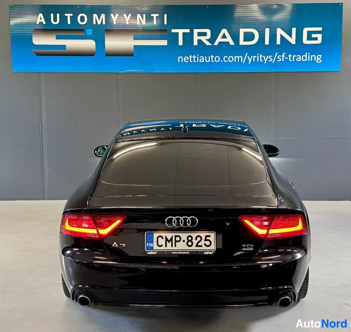 Musta Audi A7 2011, takaa, kuva 8