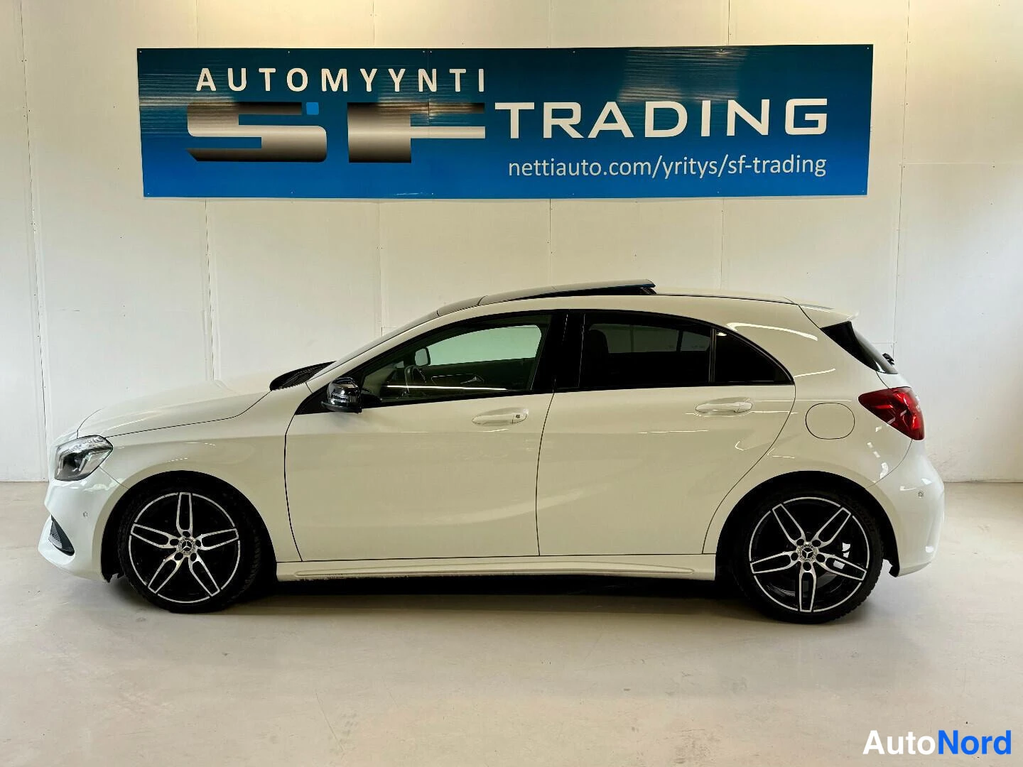 Valkoinen Mercedes-Benz A 2017, kuva 5