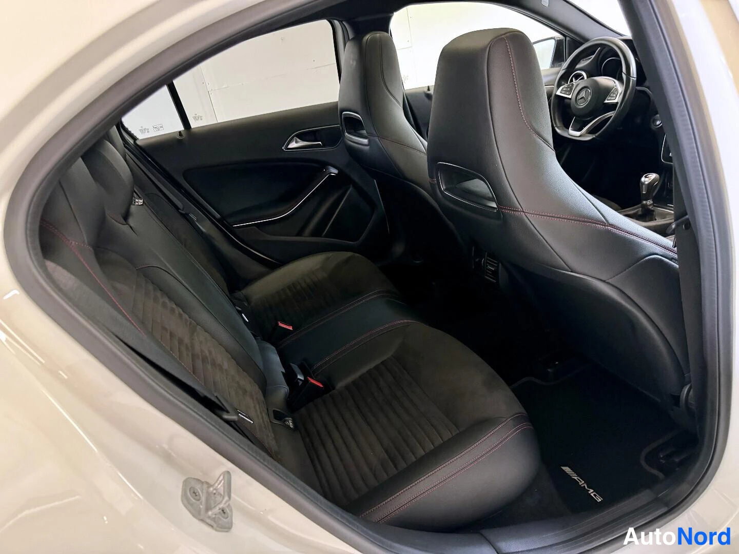 Valkoinen Mercedes-Benz A 2017, kuva 14