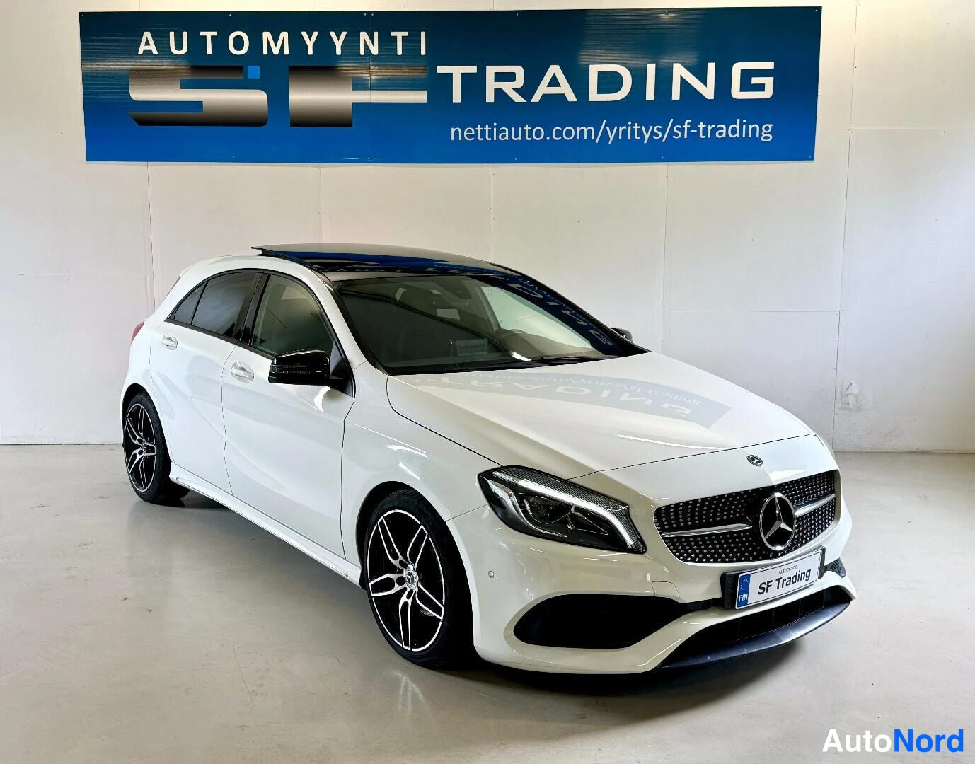 Valkoinen Mercedes-Benz A 2017, kuva 2