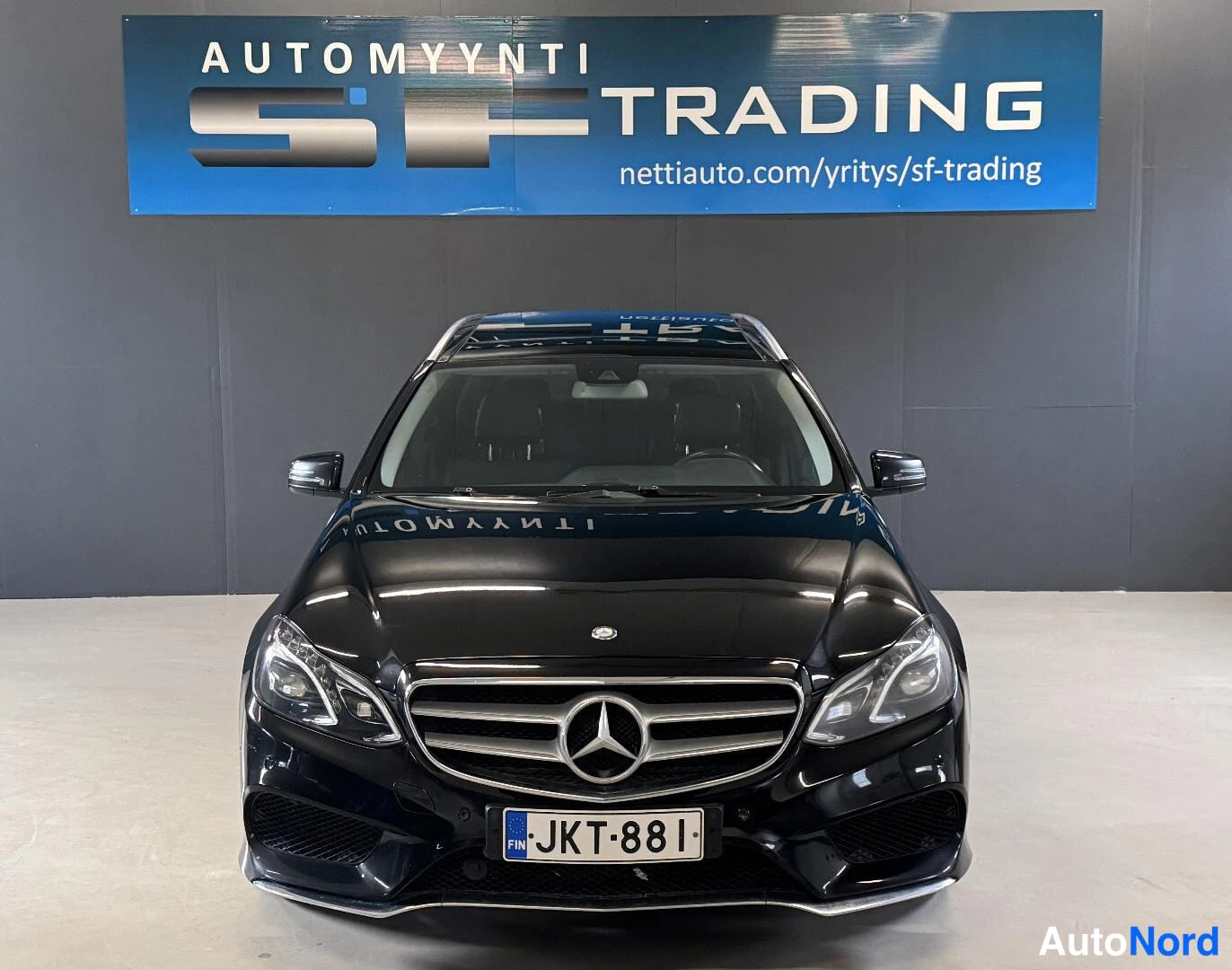 Musta Mercedes-Benz E 2014, kuva 5