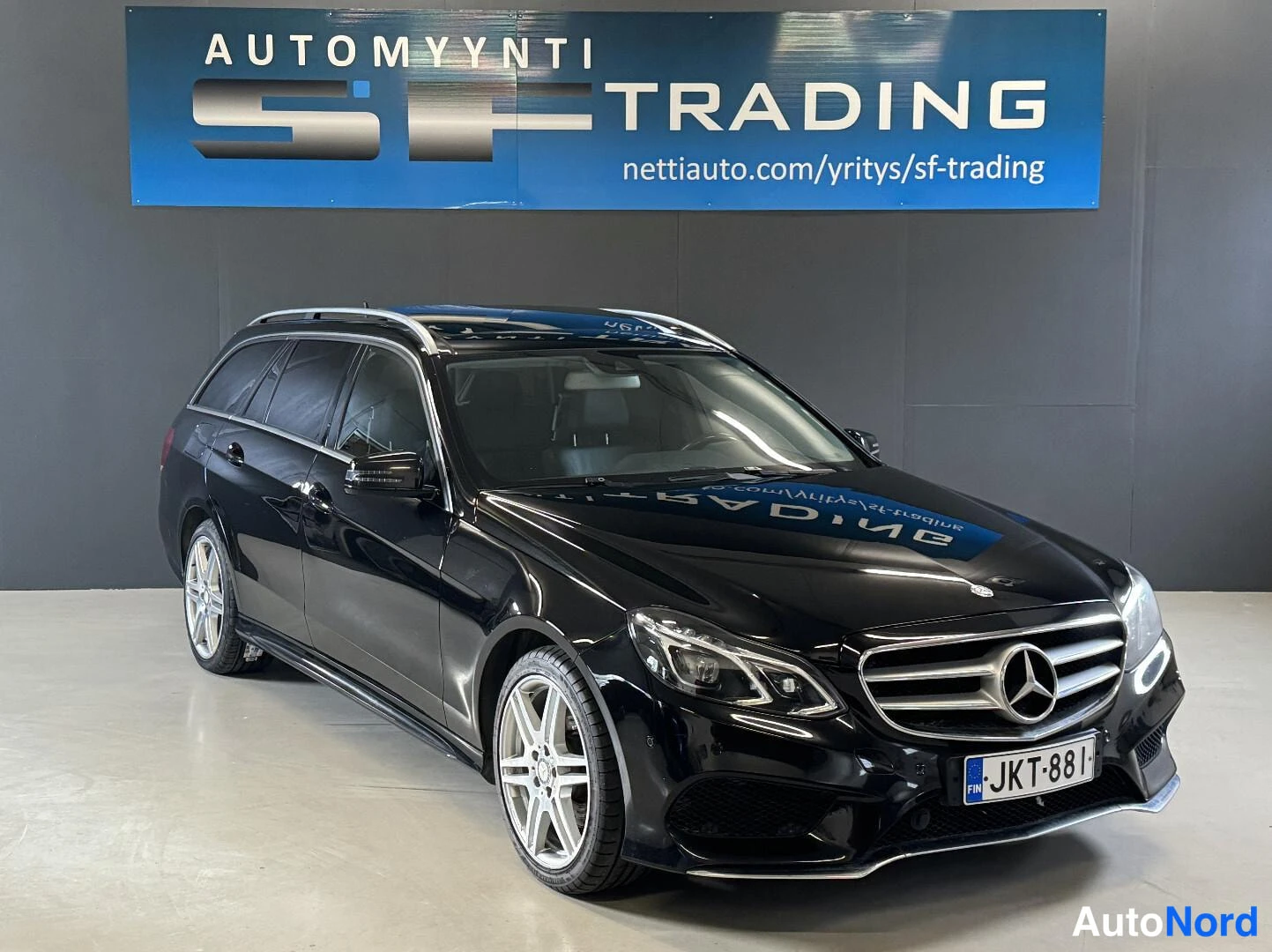 Musta Mercedes-Benz E 2014, kuva 3