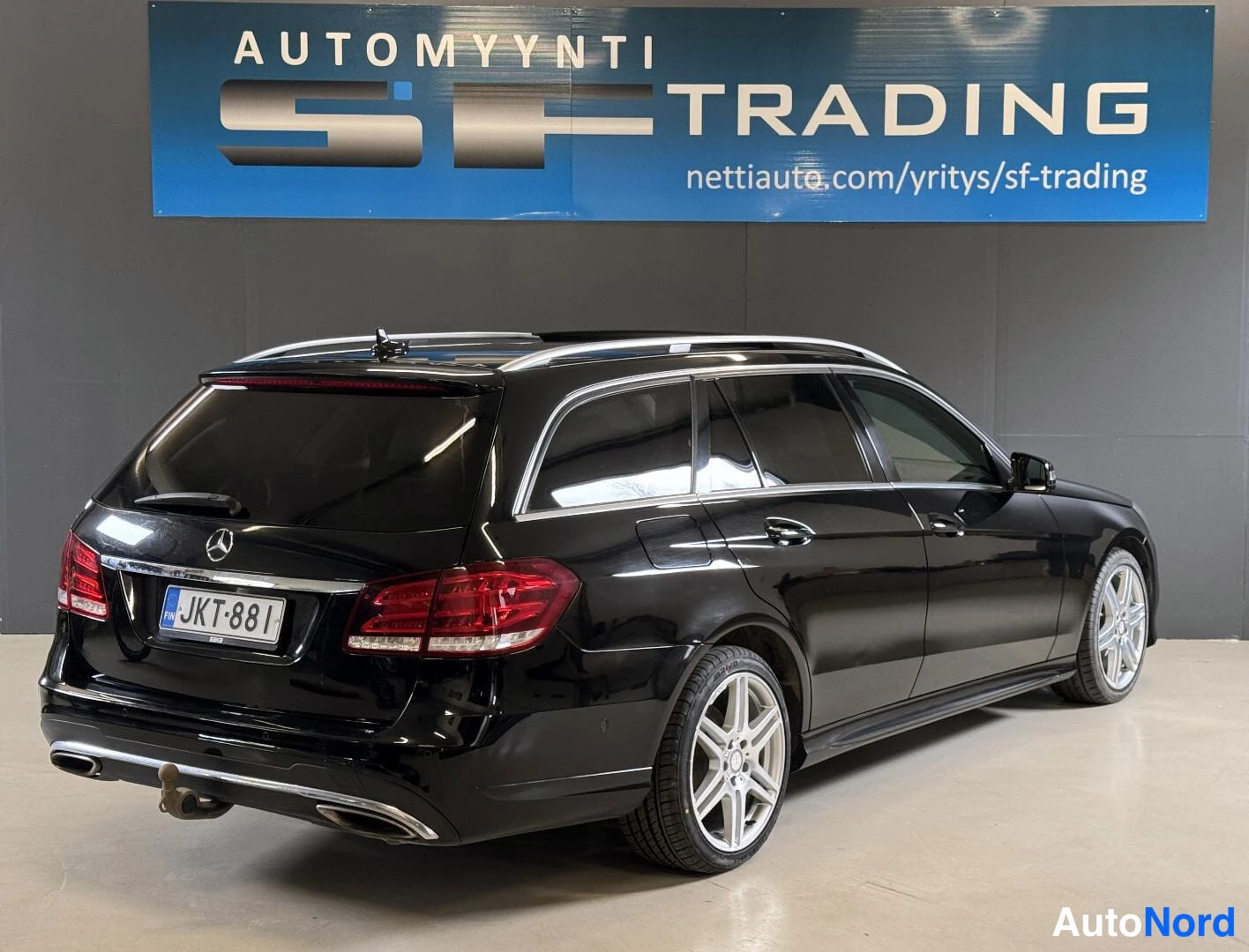 Musta Mercedes-Benz E 2014, kuva 8