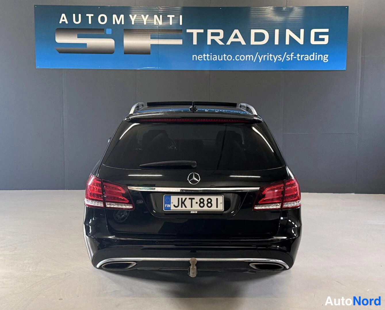 Musta Mercedes-Benz E 2014, kuva 10