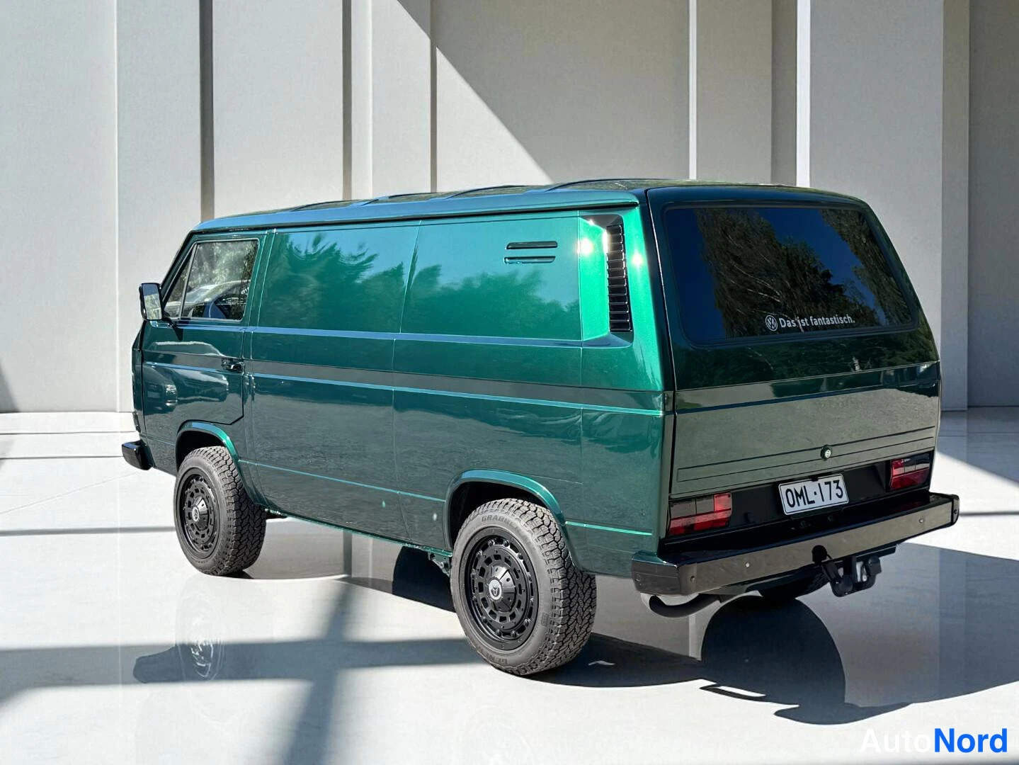 Vihreä Volkswagen Transporter 1984, kuva 13