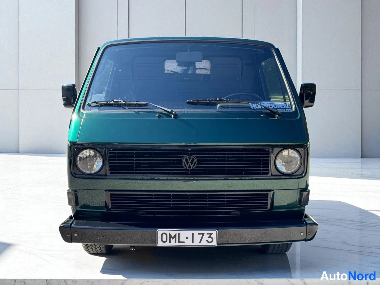 Vihreä Volkswagen Transporter 1984, kuva 7
