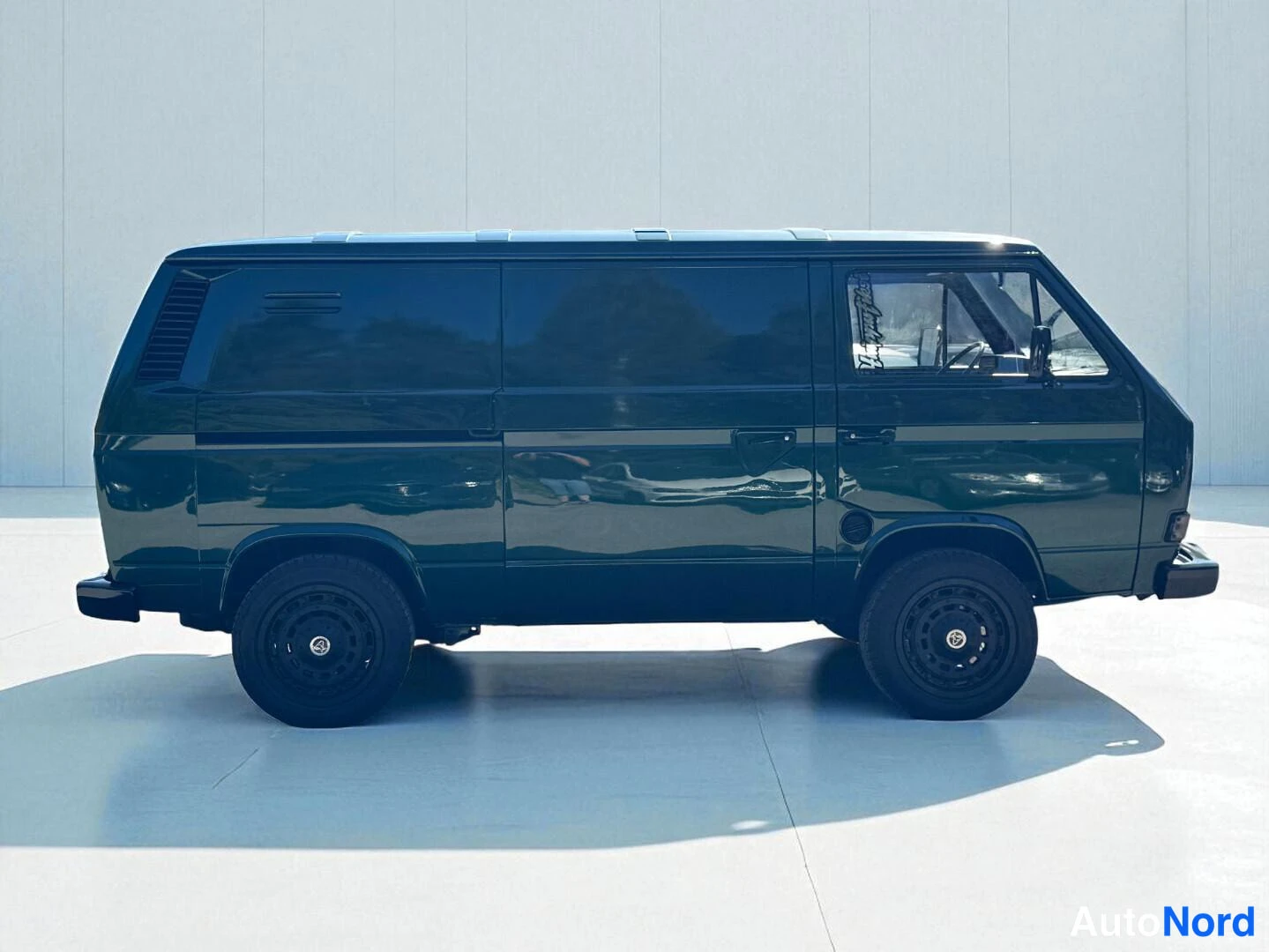Vihreä Volkswagen Transporter 1984, kuva 12