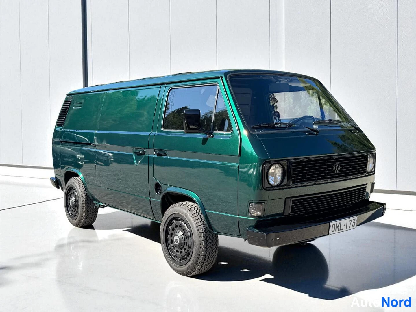 Vihreä Volkswagen Transporter 1984, kuva 4