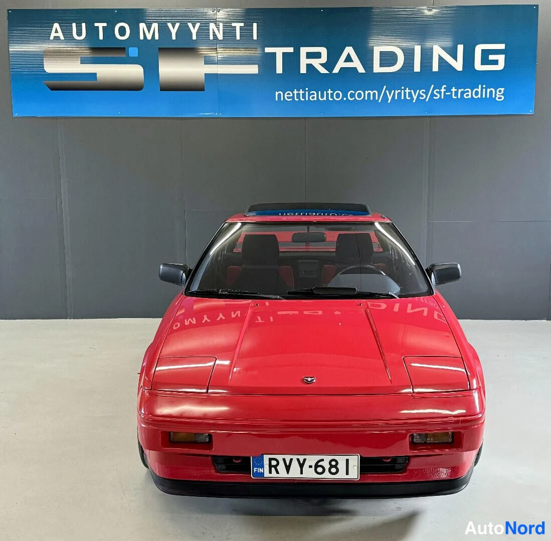 Punainen Toyota MR2 1986, kuva 4