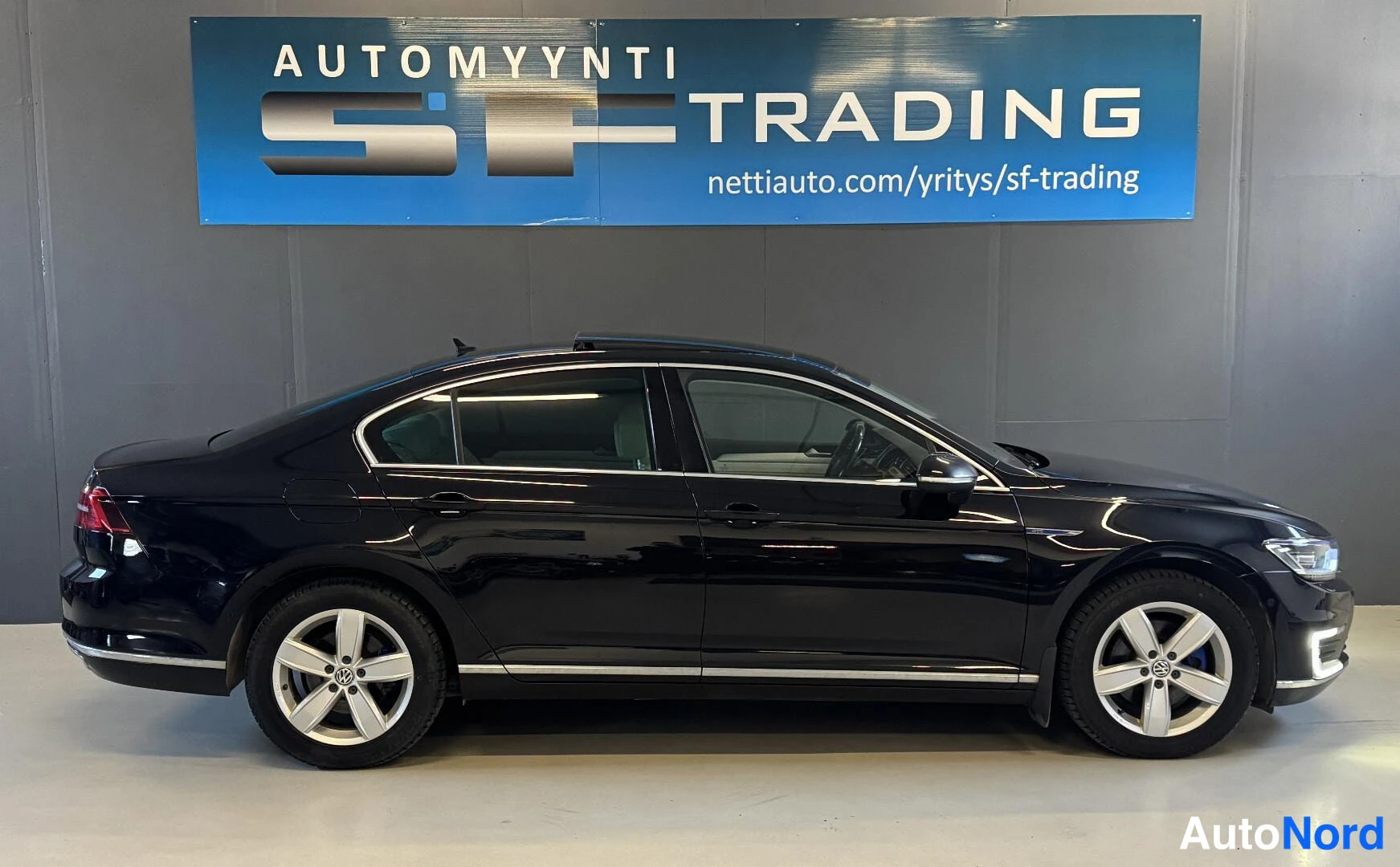 Musta Volkswagen Passat 2017, kuva 5
