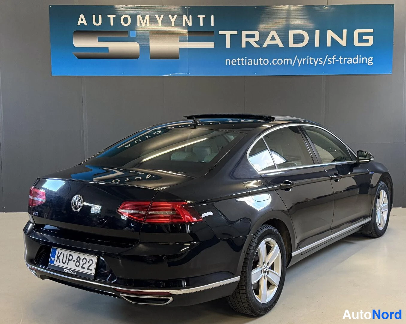 Musta Volkswagen Passat 2017, kuva 8