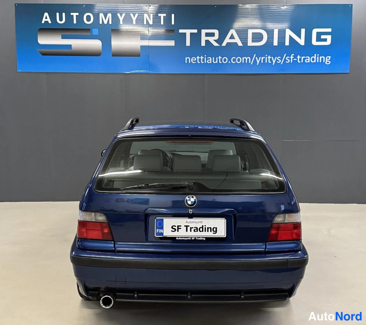 Sininen BMW 323i 1998, kuva 9