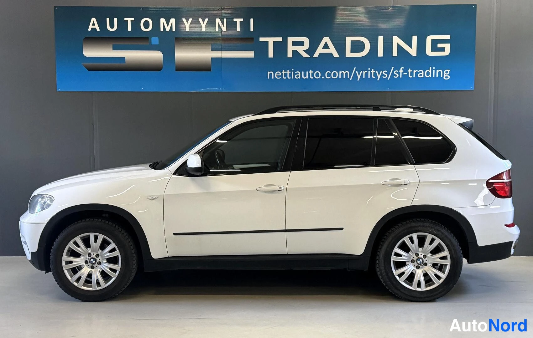 Valkoinen BMW X5 2012, kuva 5